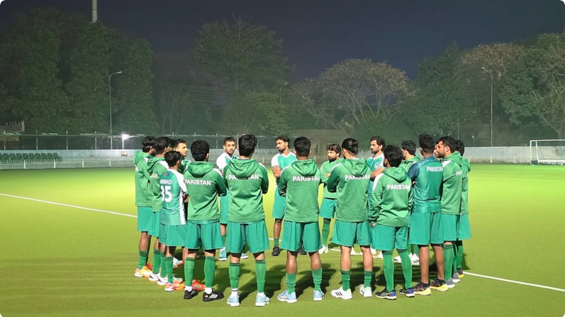 Screenshot%202026 02 25%20at%2000 16 45%20Pakistan%20Hockey%20Team%20Flies%20For%20World%20Cup%20Qualifiers%20Under%20Banned%20Coach%20Hockey%20News