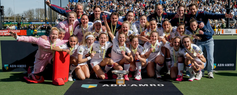 Férfi FINAL8 / Női FINAL12 's-Hertogenbosch 2026 Screenshot%202026 04 15%20at%2023 09 25%20Jansen%20fires%20SCHC%20to%20cathartic%20EHL%20Women%E2%80%99s%20title%20 %20EuroHockey