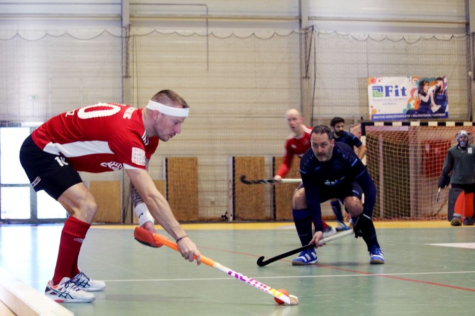 bajnok a soroks&aacute;ri hc